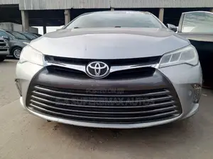 Toyota Camry 2016 Silver