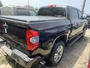 Toyota Tundra 2018 Brown