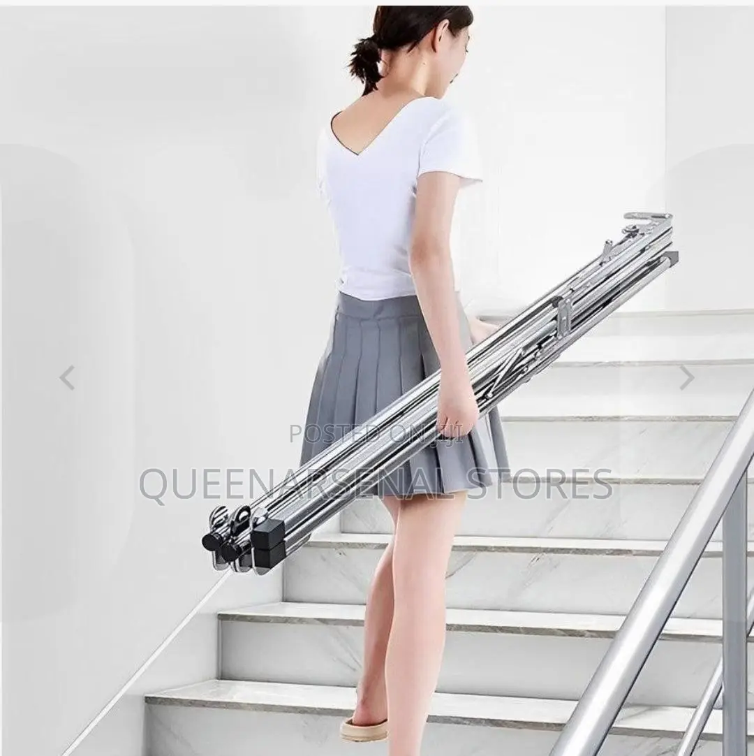 Expandable Cloth Drying Rack