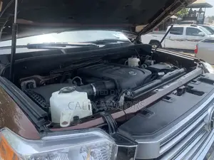 Toyota Tundra 2018 Brown