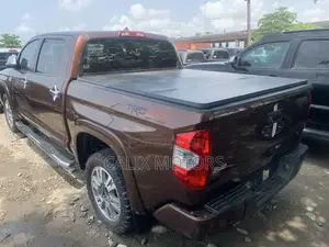 Toyota Tundra 2018 Brown