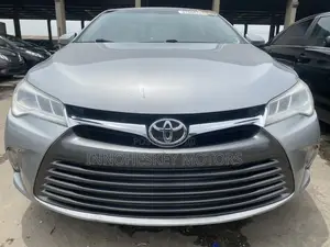 Toyota Camry 2015 Silver