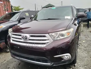 Toyota Highlander Limited 3.5l 4WD 2013 Red