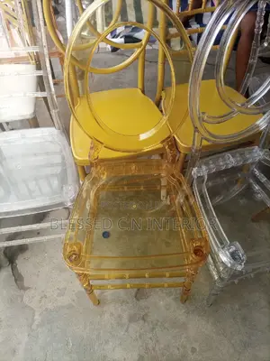 Higher Quality Transparency Round Back Chair