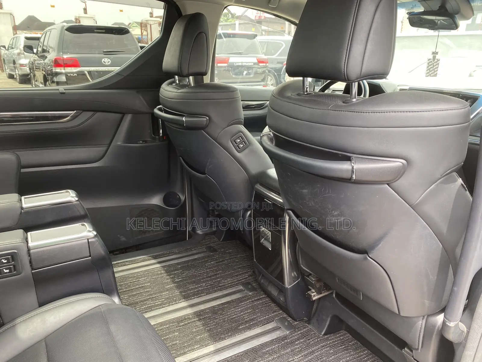 Toyota Alphard 2022 White