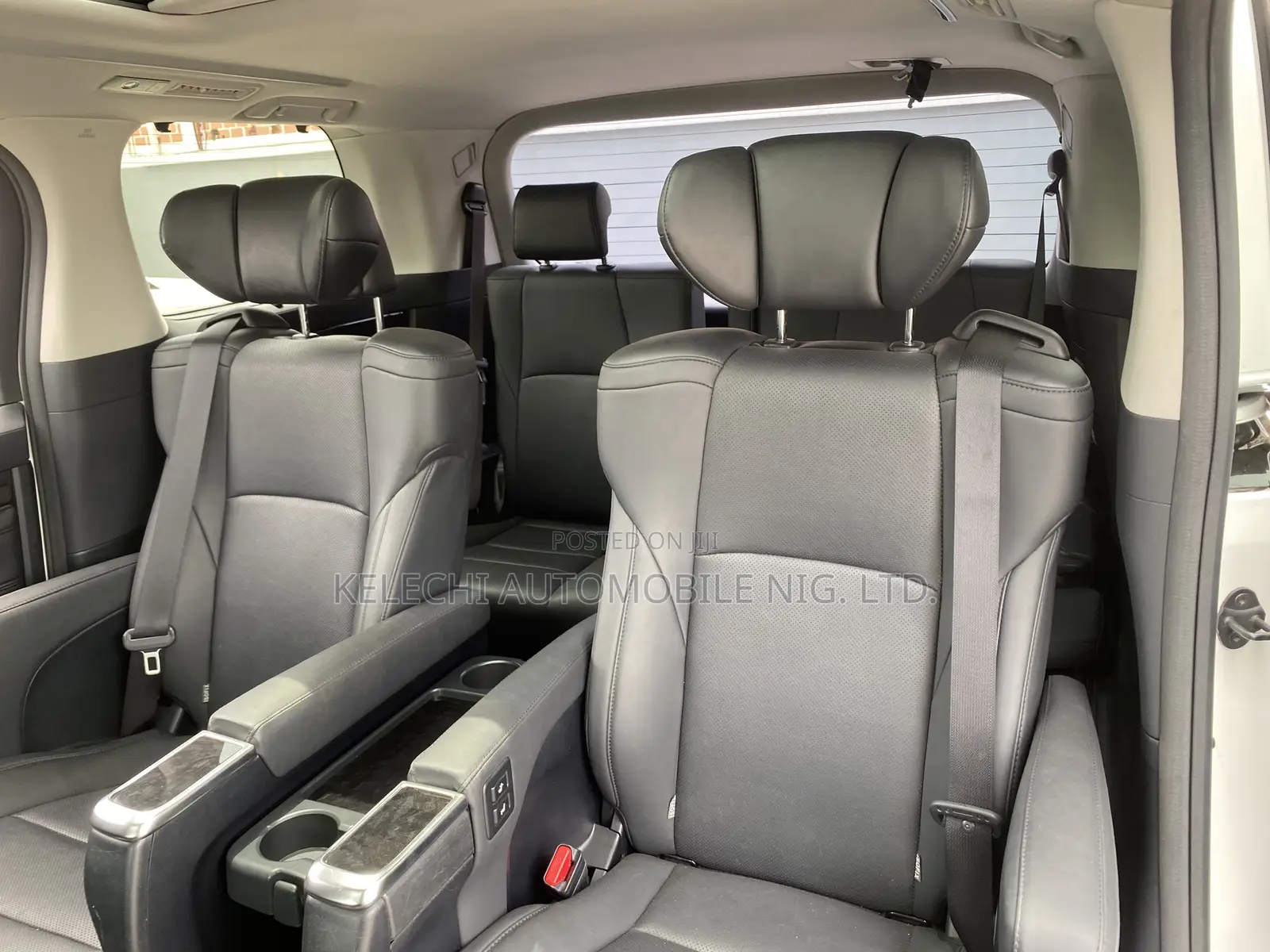 Toyota Alphard 2022 White
