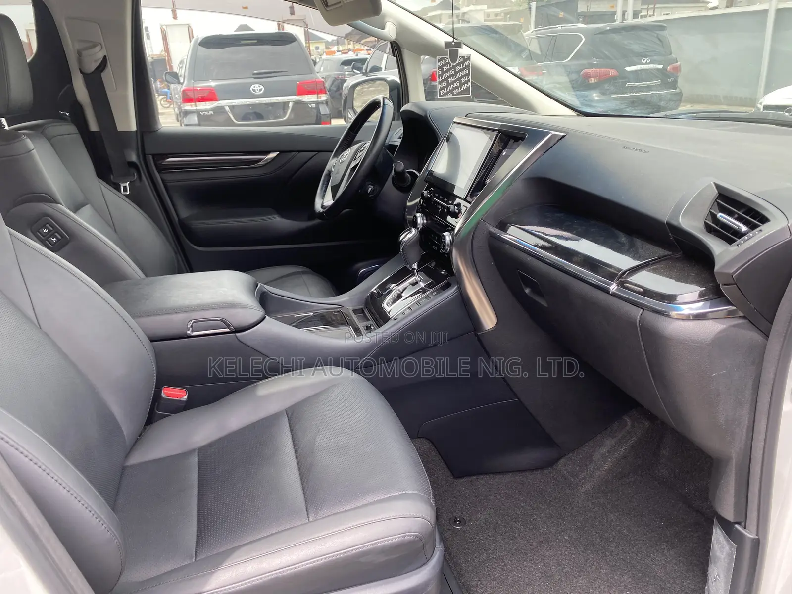 Toyota Alphard 2022 White