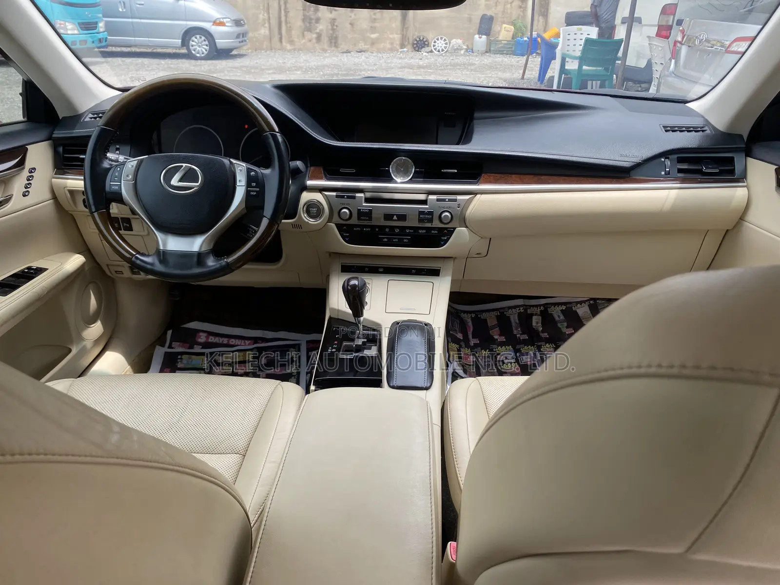 Lexus ES 2014 Red
