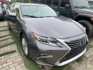 Lexus ES 350 FWD 2014 Gray