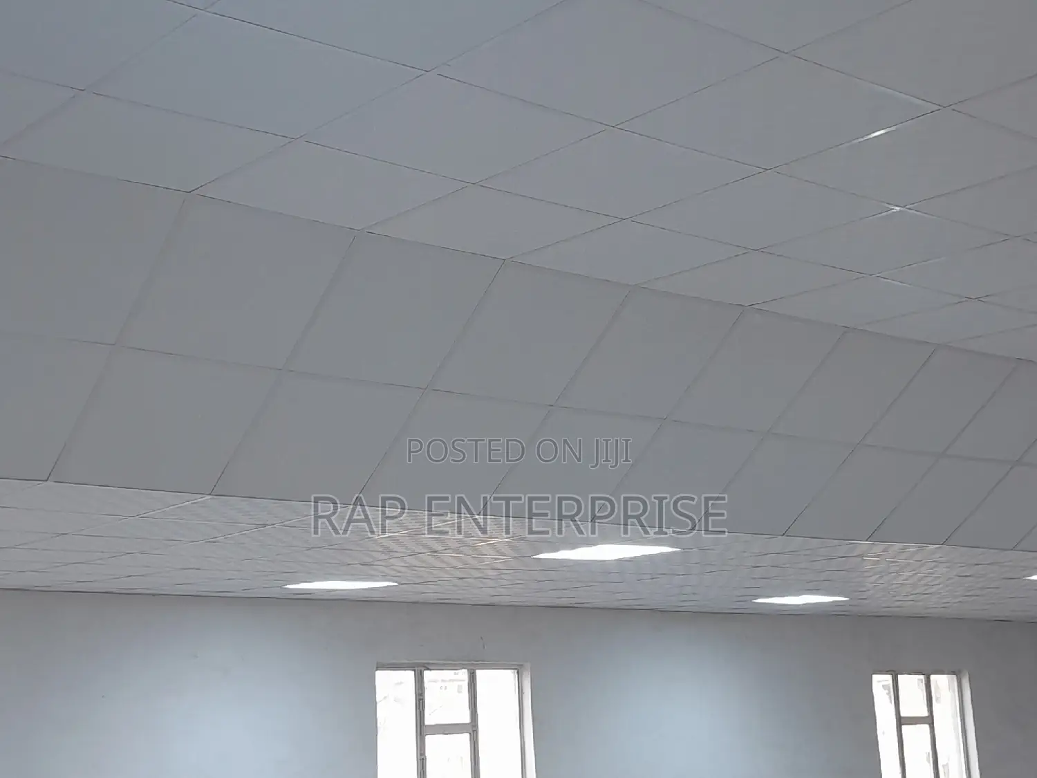 Laminated/Guysum Suspended Ceiling
