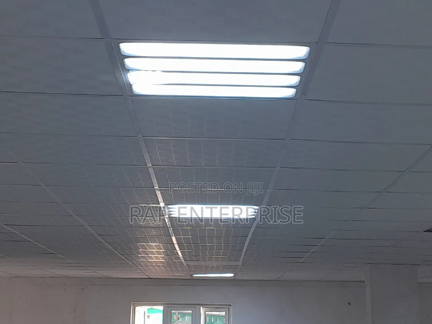 Laminated/Guysum Suspended Ceiling