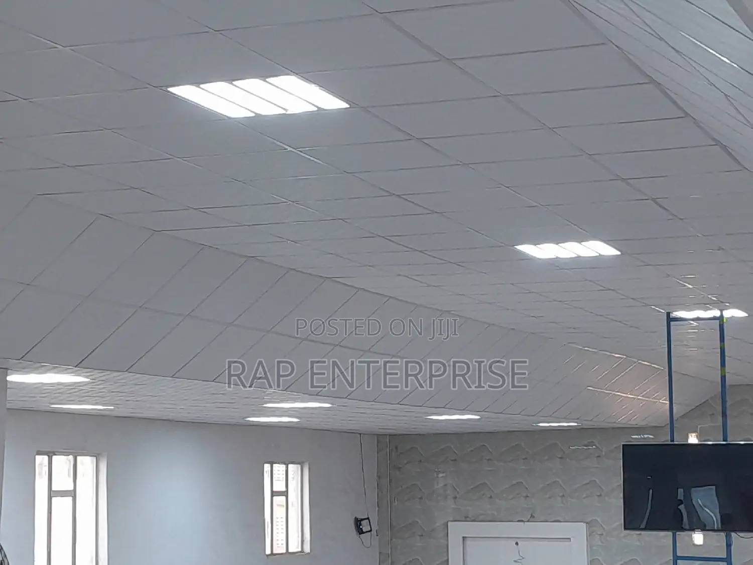 Laminated/Guysum Suspended Ceiling