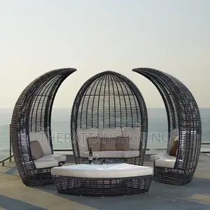 Free Standing Day Beds