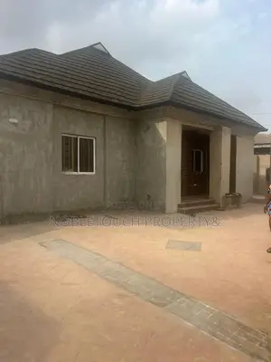 4bdrm Bungalow in Ayobo Lagos for sale