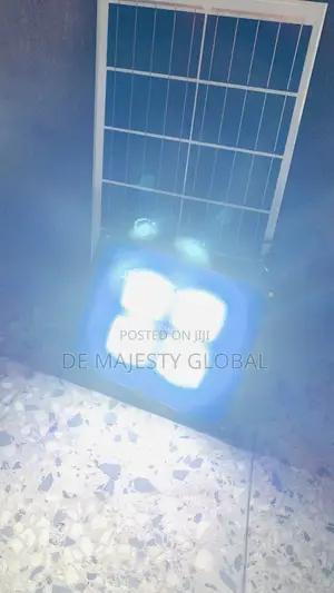 400w Cinemax Solar Flood Light