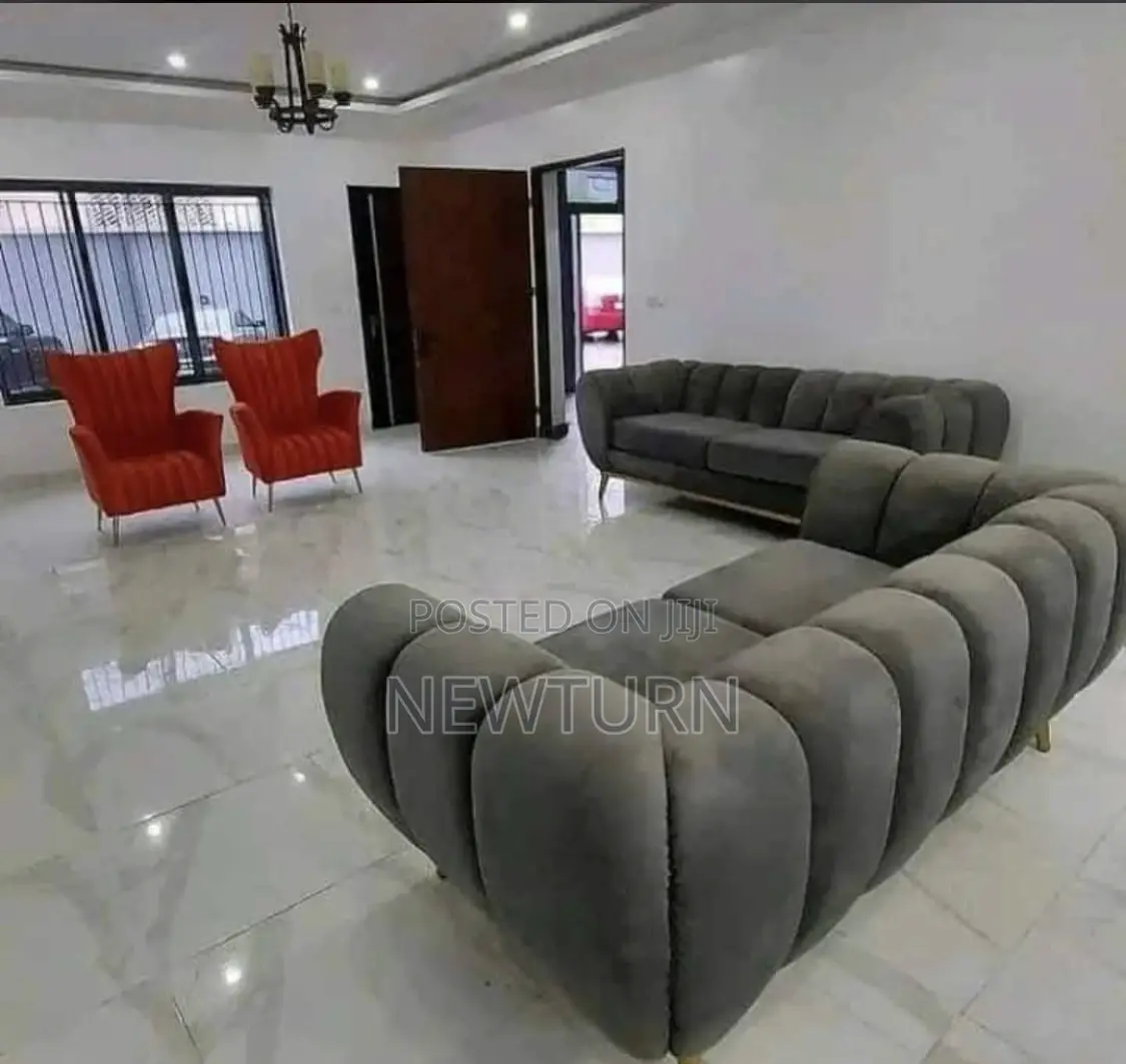 Luxury 7 Seater’S Fabric Chairs.