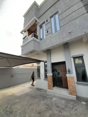 Studio Apartment in Ikota Villa for rent