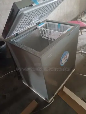 Aeon Chest Freezer 150litres Silver Colour