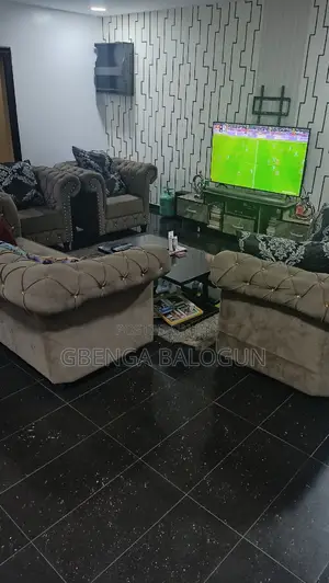 3 Bedrooms Shared Apartment