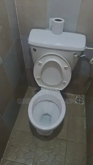 3 Bedrooms Shared Apartment