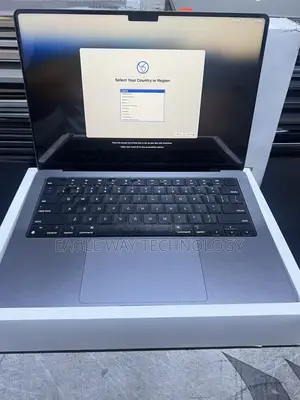Photo - Laptop Apple MacBook Pro 2023 M3 14-Inch 8GB Apple M3 Pro SSD 1T