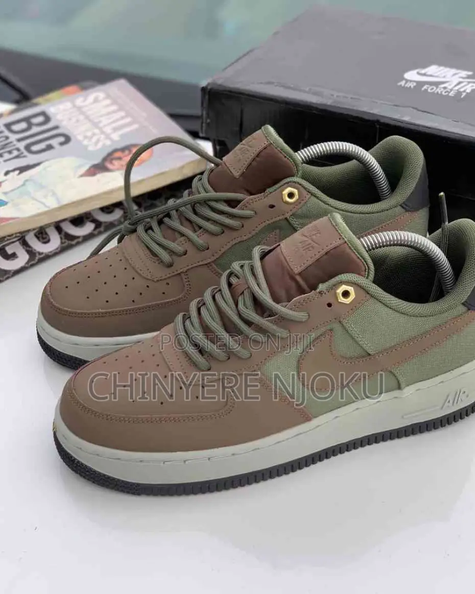 Men's Canvas