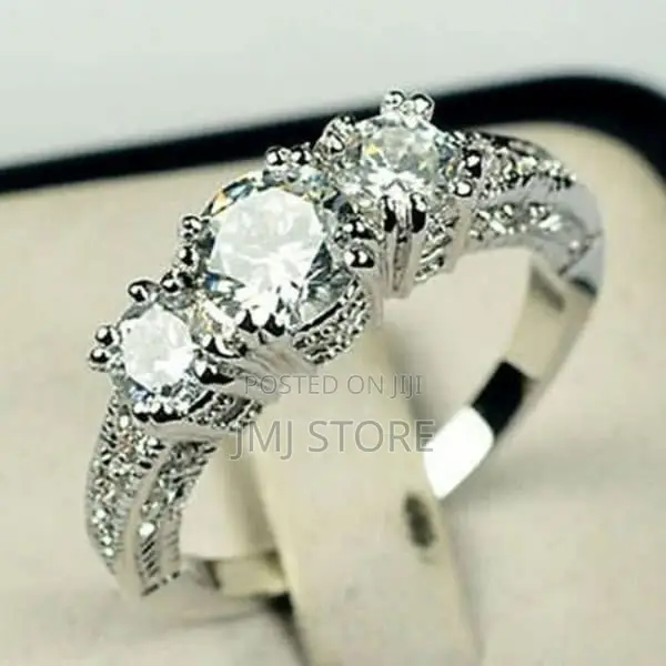 Engagement Ring - Silver
Product Code: 5598882