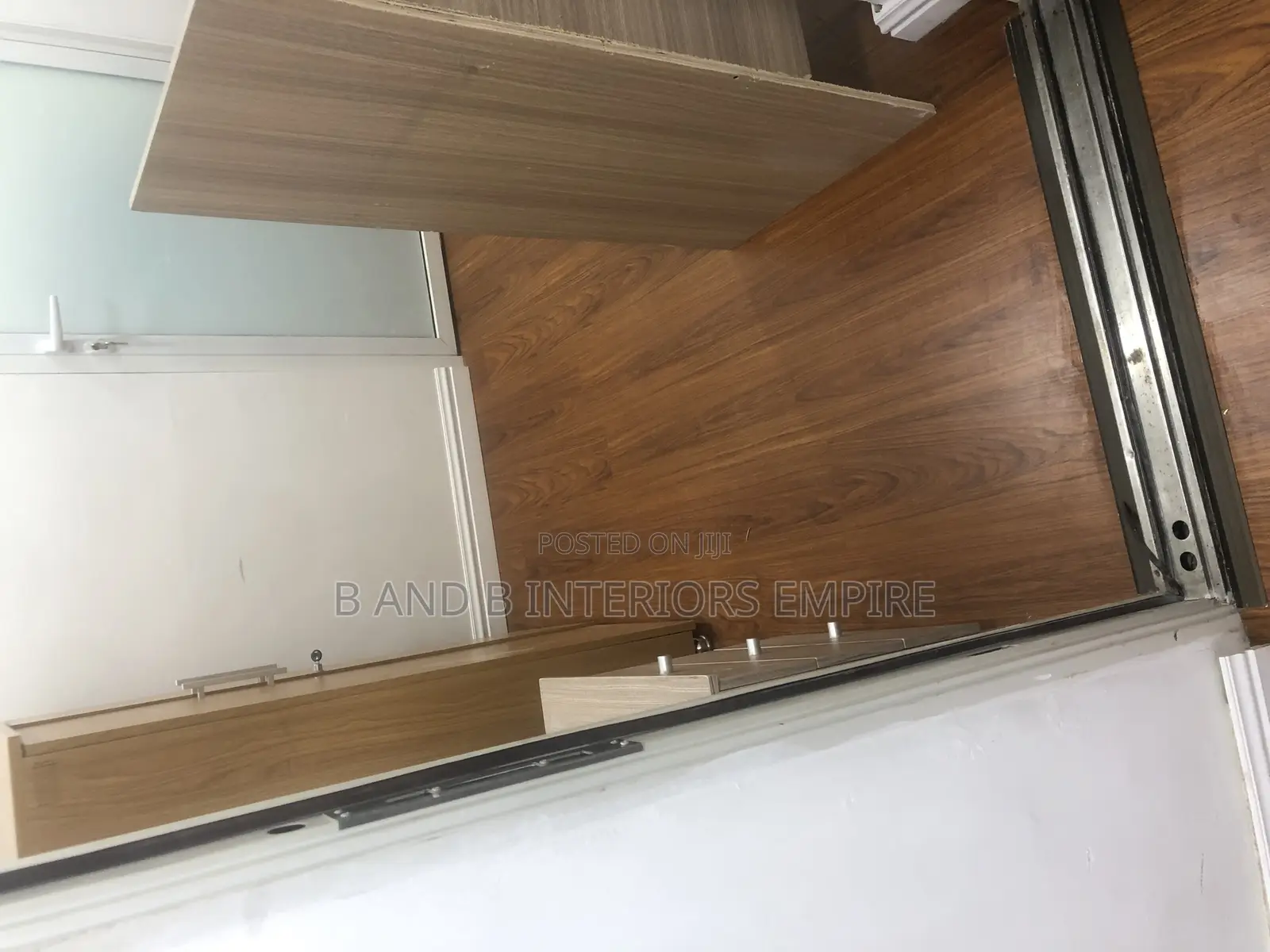 Wooden Floor Design and Vinyl Flooring