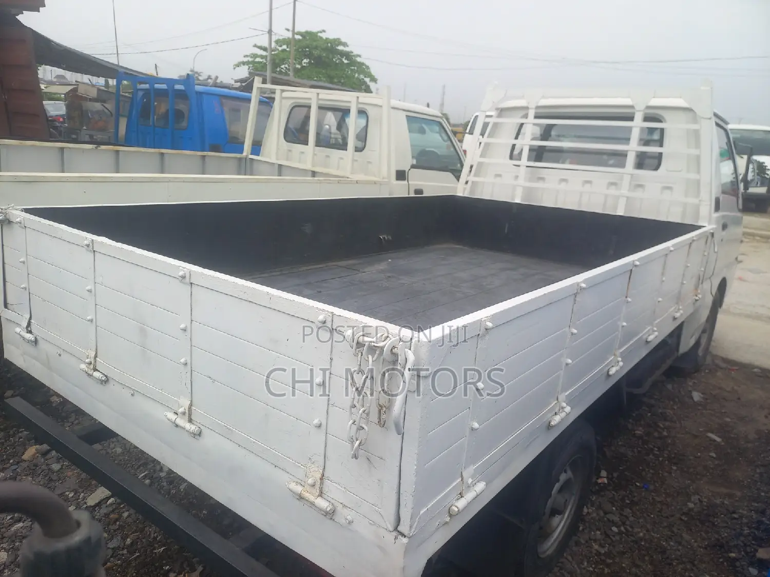 Mitsubishi Delica 2005 White