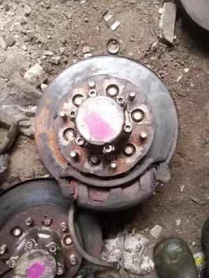 Front Hub Nissan Xterra Old Complete