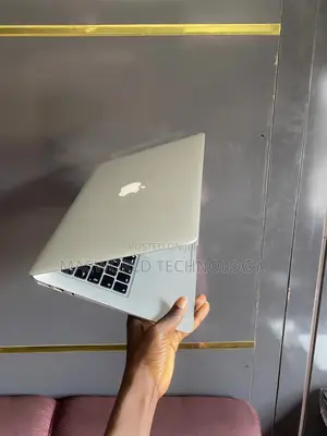 Laptop Apple MacBook Air 2017 8GB Intel Core I5 SSD 128GB
