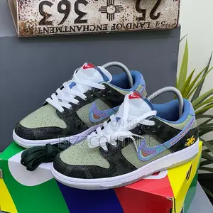 Original NIKE SB DUNK Low Sneakers Available in Store