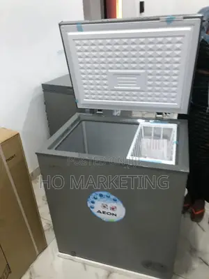 Top Notch Aeon Chest Freezer 150 Liters