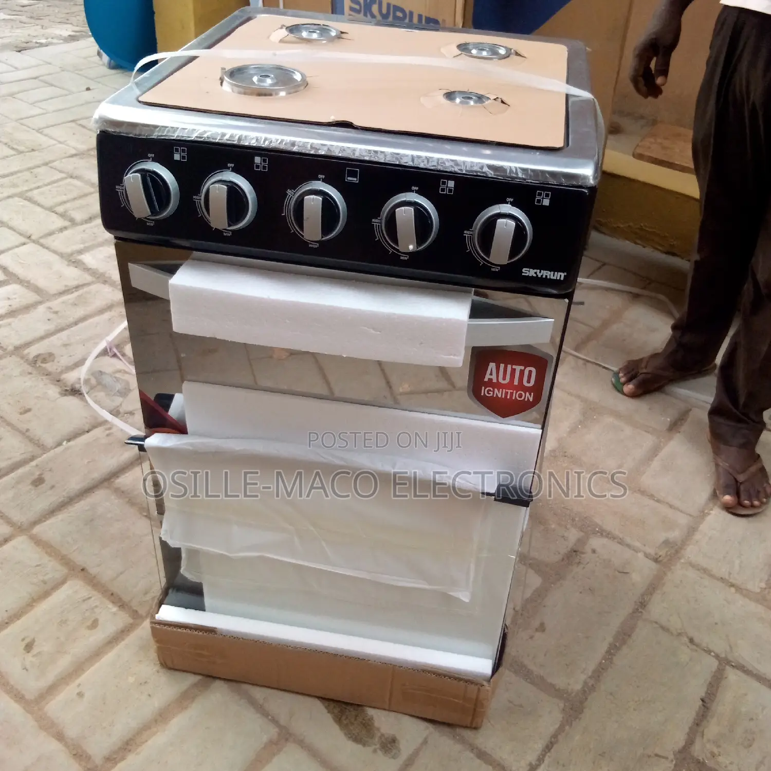 Skyrun Standing Gas Cooker 4+0