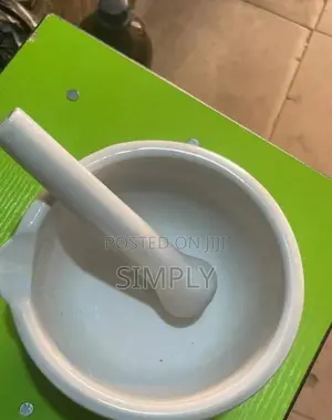 Ceramic Motar and Pestle
