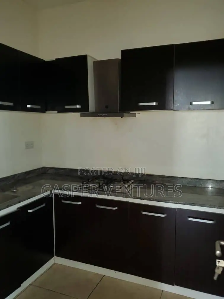 1bdrm Room & Parlour in Eletu, Osapa london for rent