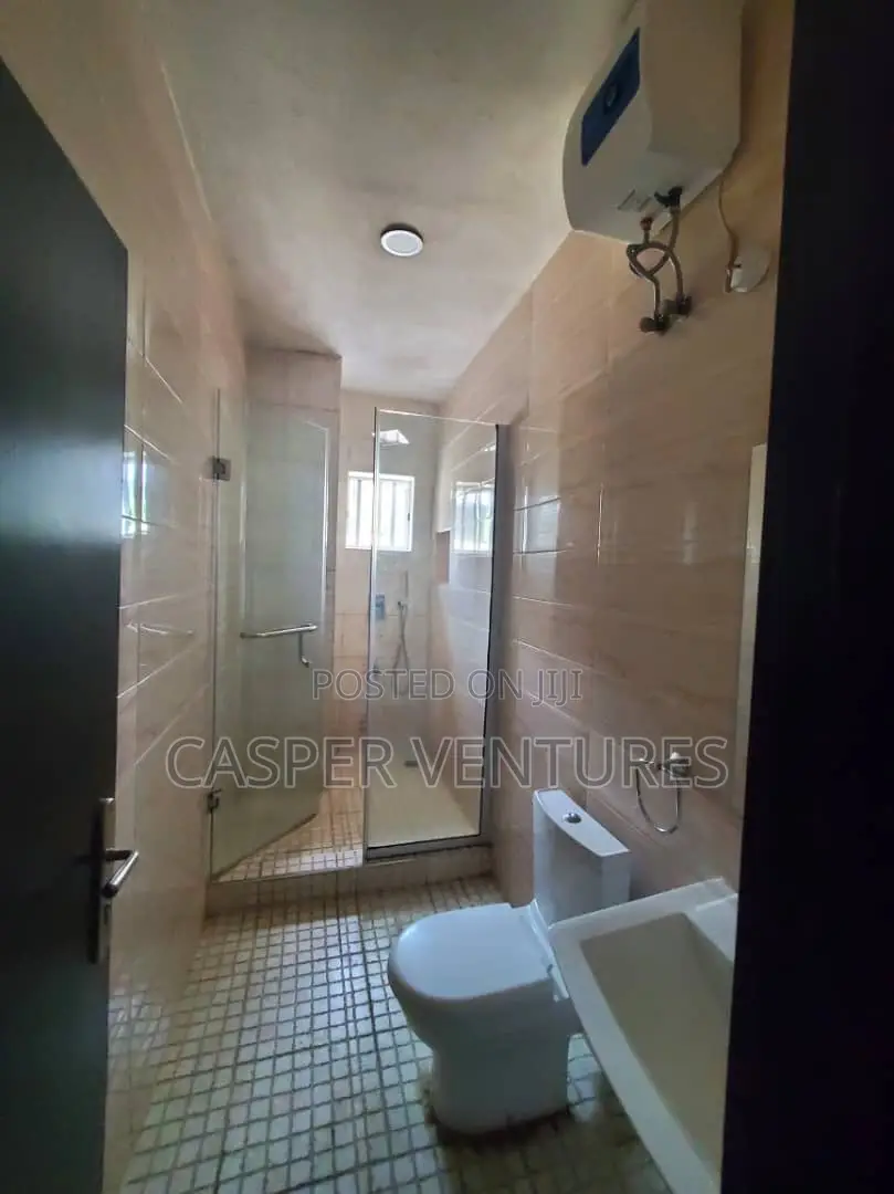 1bdrm Room & Parlour in Eletu, Osapa london for rent