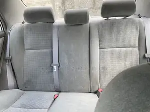 Toyota Corolla LE 2004 Silver