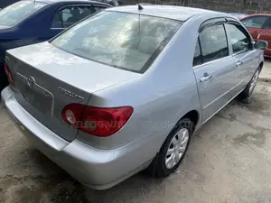 Toyota Corolla LE 2004 Silver