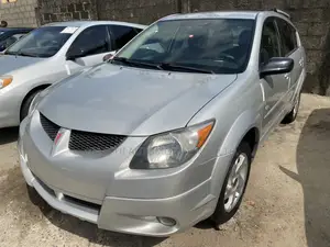 Photo - Pontiac Vibe 2003 Silver