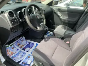 Pontiac Vibe 2003 Silver