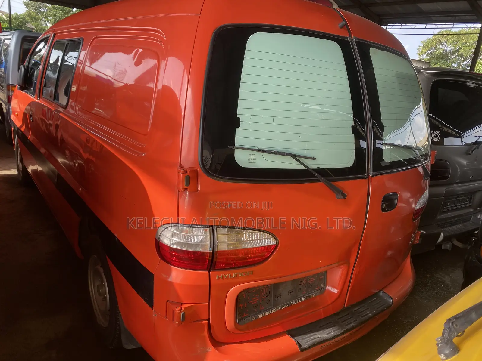 Hyundai H1 2003 Orange
