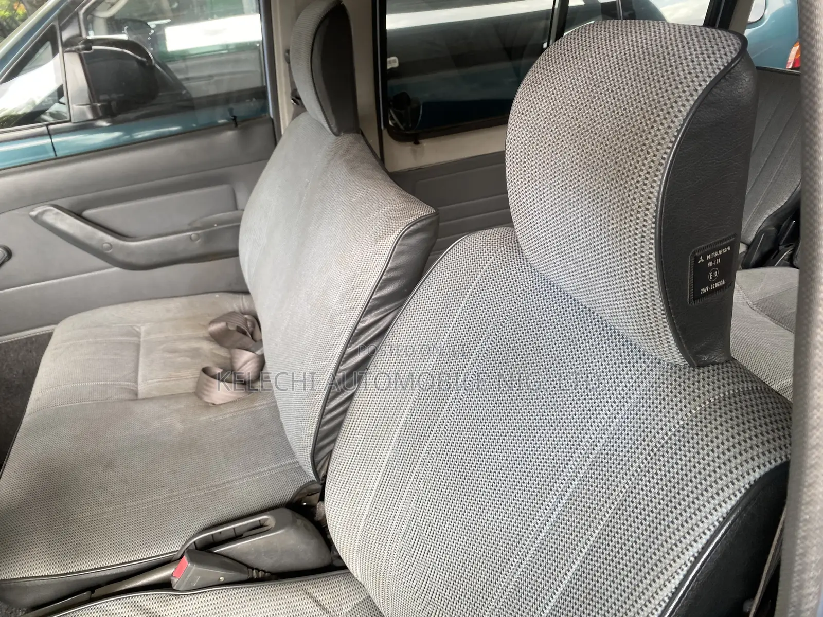 Mitsubishi L300 2002