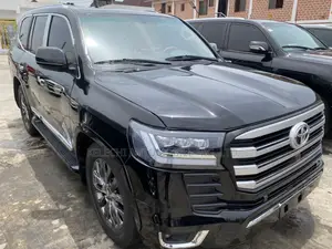 Toyota Land Cruiser 2012 Black