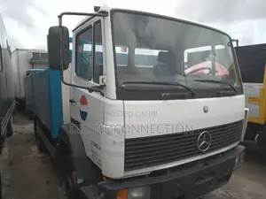 Mercedes Benz 814 Pick Up