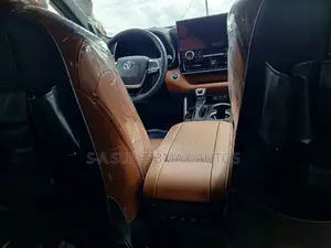 Toyota Highlander Platinum AWD 2023 White