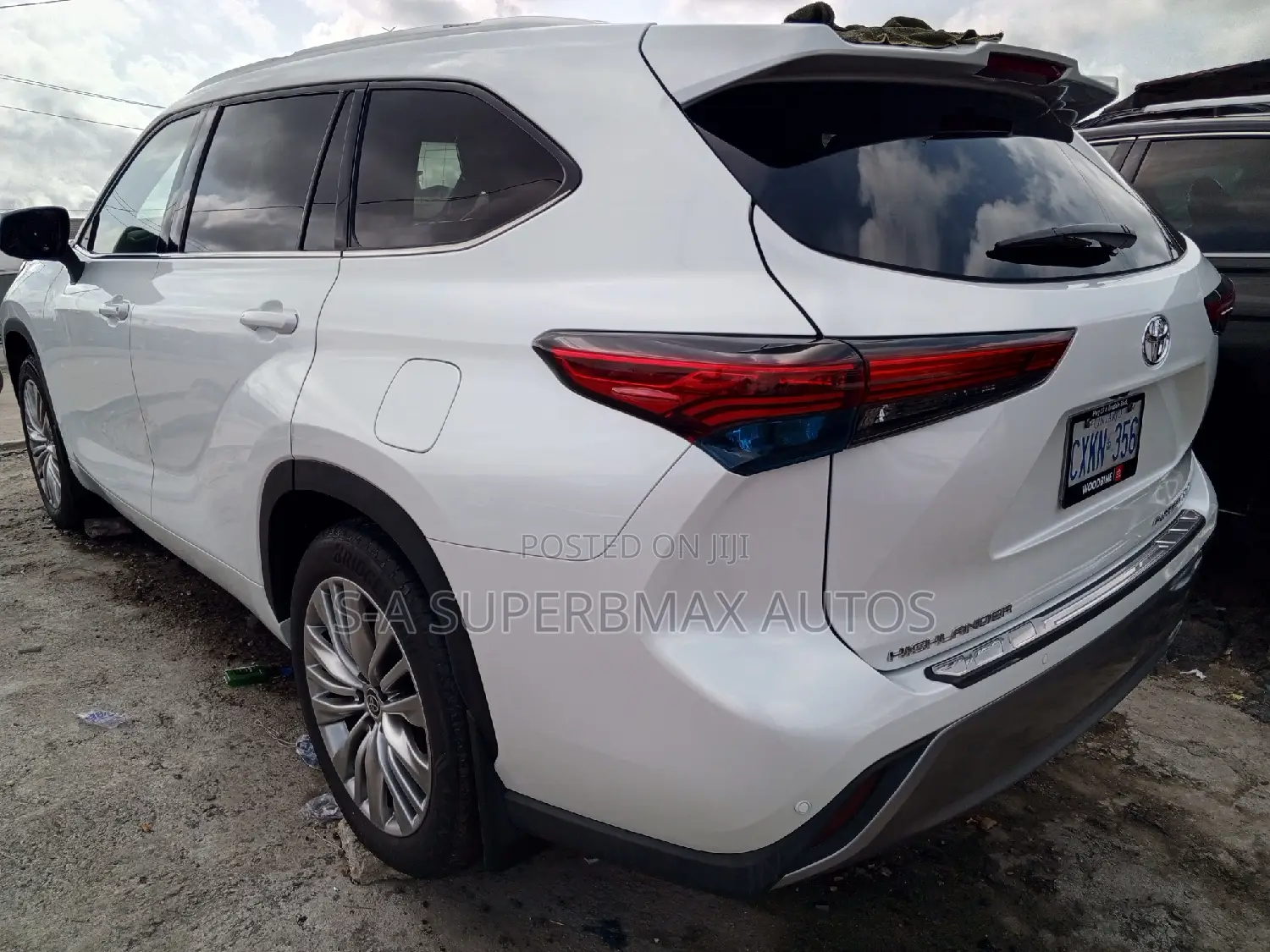 Toyota Highlander Platinum AWD 2023 White