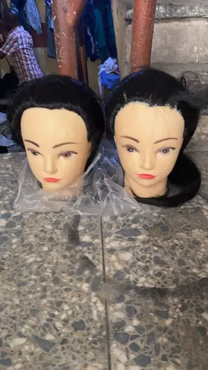 Mannequin Head With Synthetic Hair