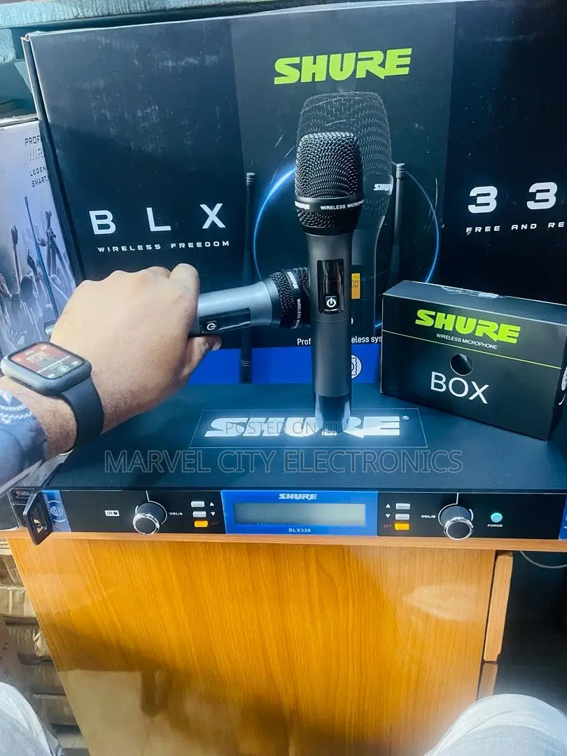BLX 338 Professional Wireless Microphone System