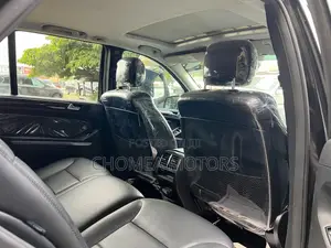 Mercedes-Benz M Class 2010 Black